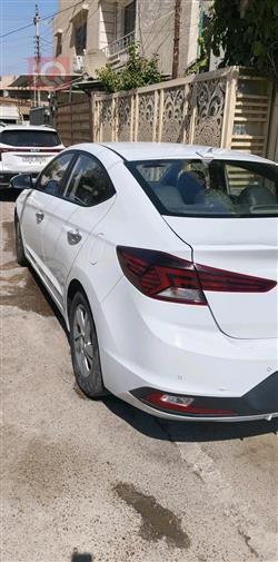 هيونداي أفانتي